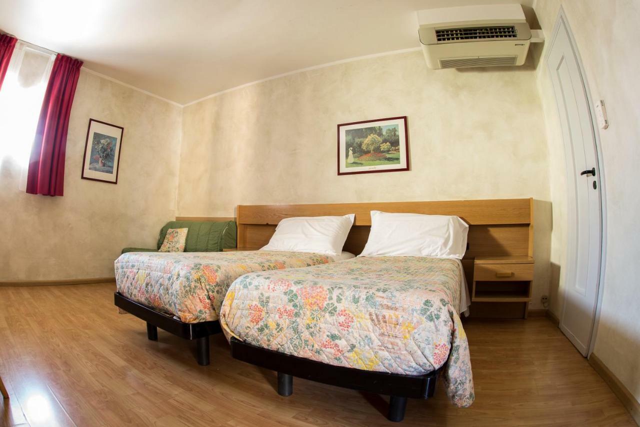 Hotel Centro Torre Pellice Eksteriør billede