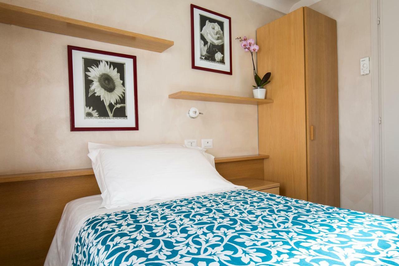 Hotel Centro Torre Pellice Eksteriør billede